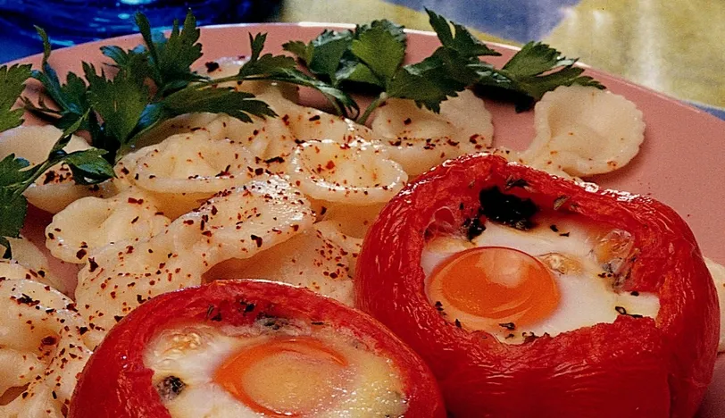 Yumurtalı Domates Dolması