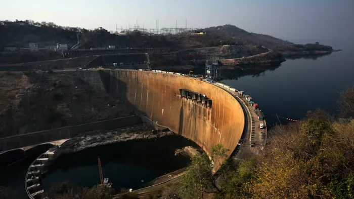 1786523494011.png Kariba Gölü’nde can pazarı: 160 yolculu feribot alabora oldu