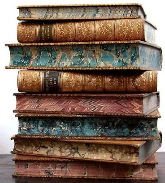 Kitap sayfalarına gizlenen resimler
