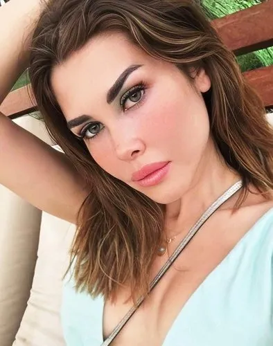 Rus oqituvchisi porno video Yaqin planda porno 3gp videolar