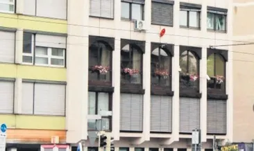 Başkonsolosluğa taşlı saldırı