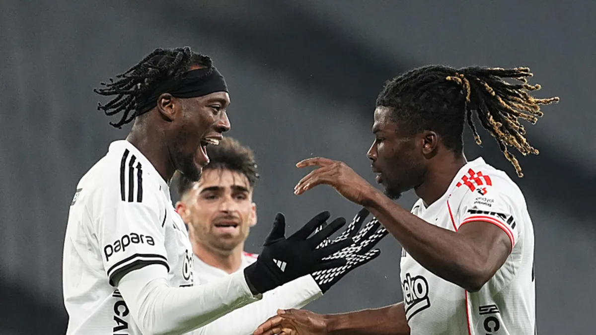 Beşiktaş’ta kırık kanat tamiri! Sergen Yalçın’ın önünde 2 seçenek var… – Galeri Beşiktaş’ta kırık kanat tamiri! Sergen Yalçın’ın önünde 2 seçenek var… – Galeri