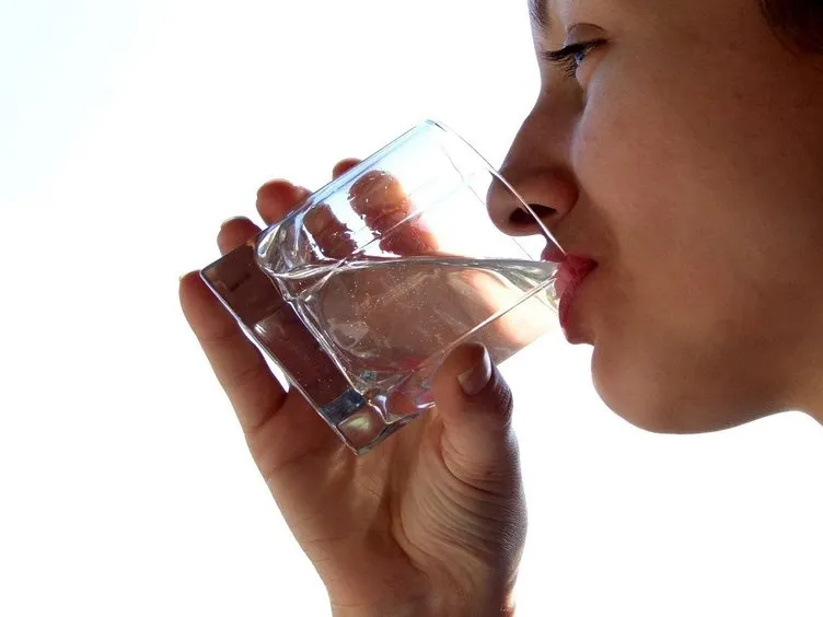 Günde kaç bardak su içmek gerekir?
