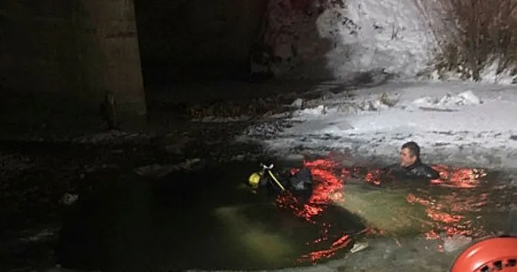 Otomobil buzla kaplı Karasu Nehri’ne uçtu: 1 ölü