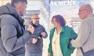 Müjde Ar’ın olaylı gecesi! Gazetecilerin üzerine yürüdü