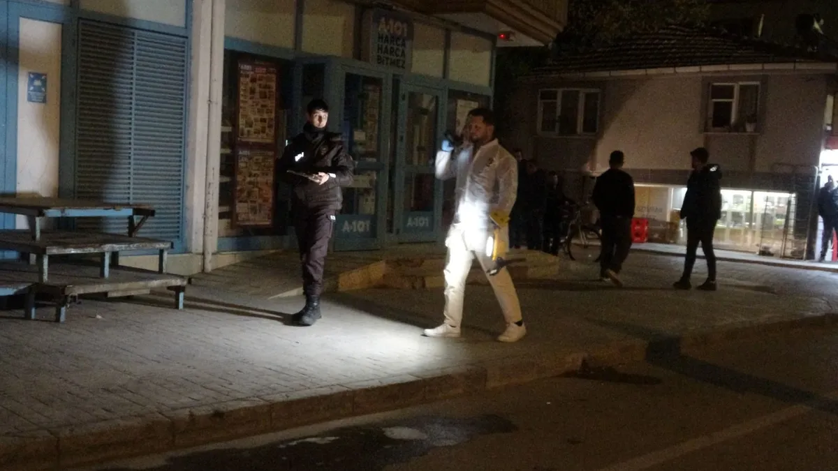 Samsun’da iki grup birbirine girdi: 3 kişi yaralandı! Samsun’da iki grup birbirine girdi: 3 kişi yaralandı!