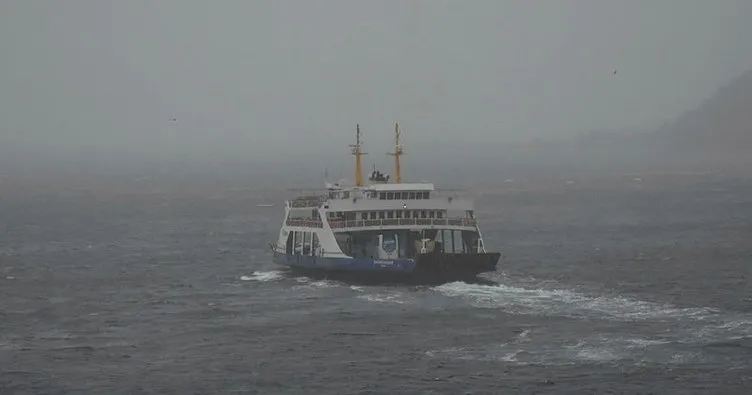 Çanakkale Boğazı, çift yönlü transit gemi geçişlerine kapatıldı