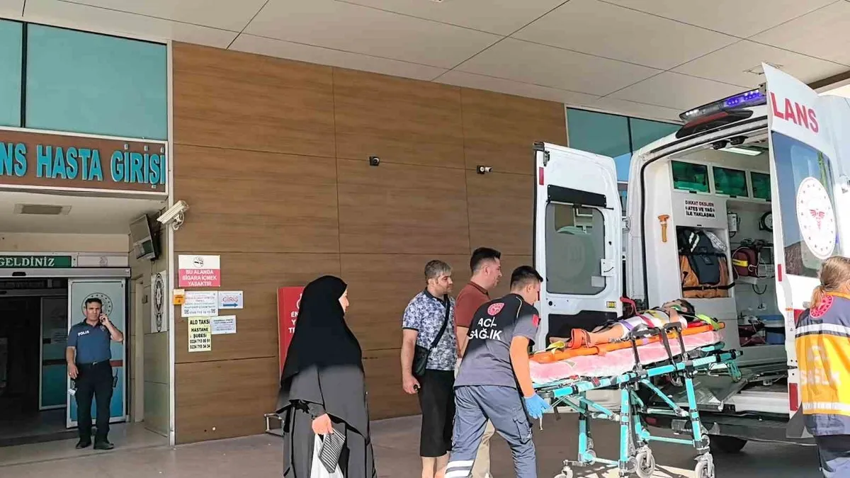 Bursa’da balkondan düşen çocuk ağır yaralandı! Bursa’da balkondan düşen çocuk ağır yaralandı!