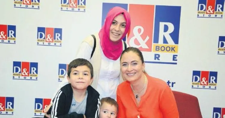 Önce imza günü sonra dost buluşması