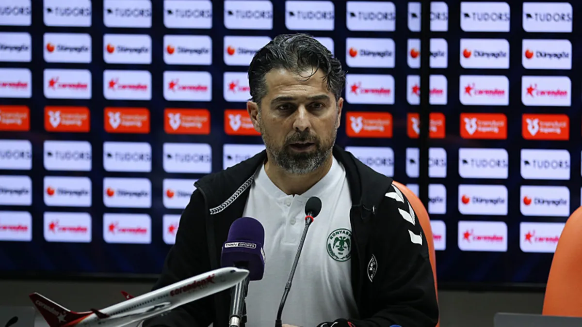 İlhan Palut: Şu an için umudumu kaybettiğim oyuncum yok! İlhan Palut: Şu an için umudumu kaybettiğim oyuncum yok!