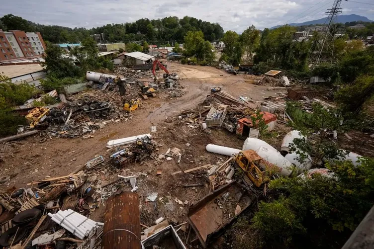 ABD’yi Kasırga Helene vurdu! Felakette korkunç manzara: Ağaçlarda cesetler var