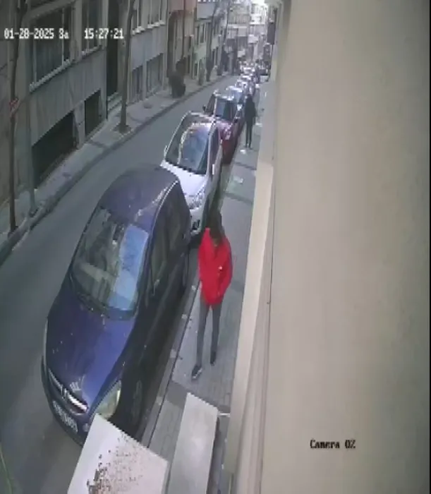 SON DAKİKA... Bir ilçe diken üstündeydi! Girdiği evlerde öyle bir şey yaptı ki: Üzerinden çıkanlar şoke etti!