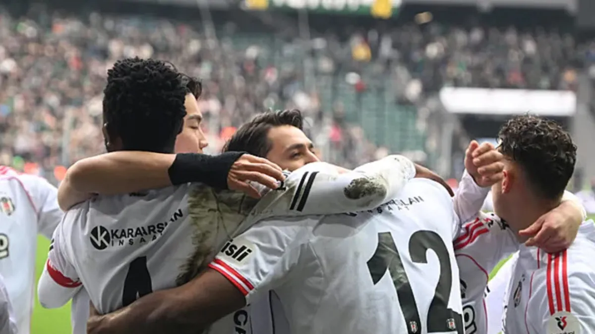 Beşiktaş Çaykur Rizespor maçı ne zaman, saat kaçta, hangi kanalda? Beşiktaş Rizespor maçı muhtemel 11’leri