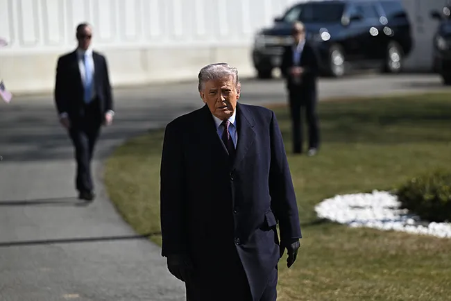 abd-baskani-trumptan-irana-operasyon-aciklamasi-bunu-yapmak-istemiyorum-ama-1772221953768.jpg ABD Başkanı Trump'tan İran'a operasyon açıklaması: Bunu yapmak istemiyorum ama...