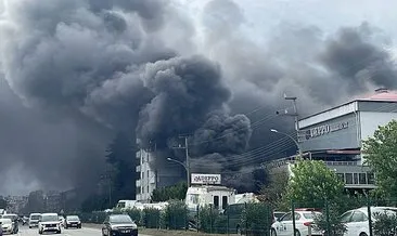 Trabzon’da kara dumanlar gökyüzünü kapladı: Karadeniz Sahil Yolu'nda ulaşım tek şeride düştü! #trabzon