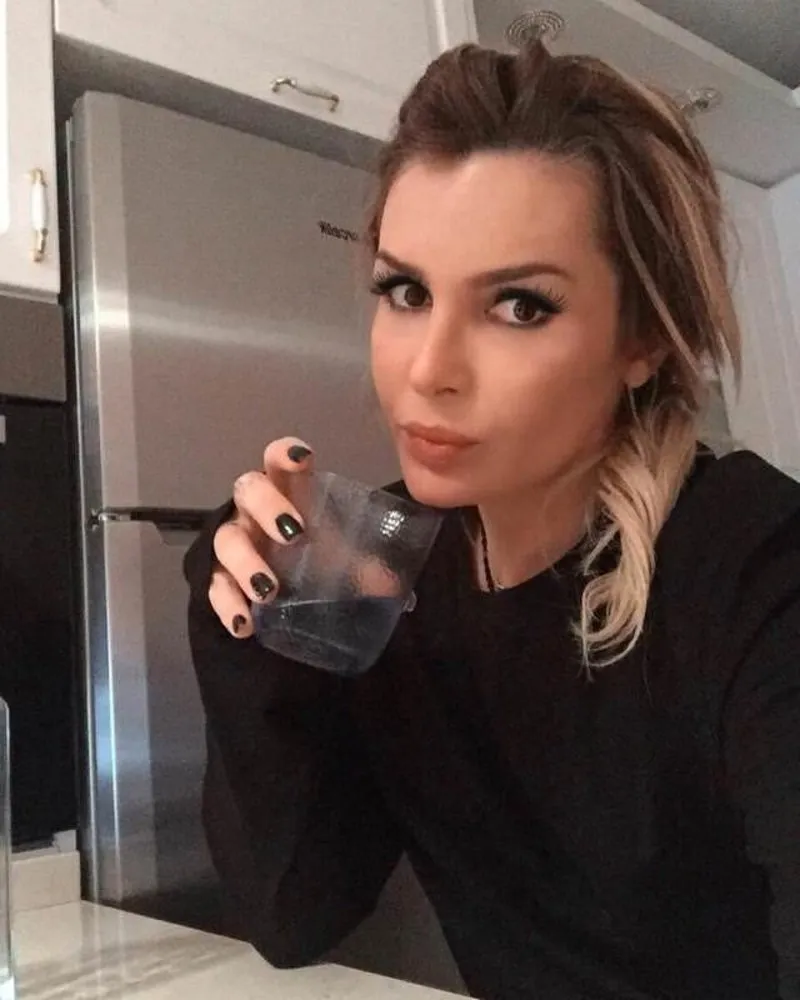 Selin Cigerci Annemden Aldigim Harcliklarla Ameliyat Oldum Magazin Haberleri