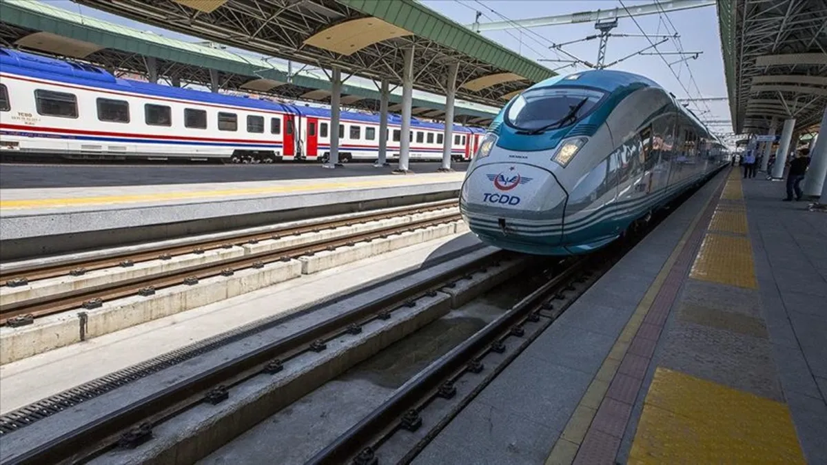 Ankara'da banliyö ve bölgesel tren seferlerinde düzenleme