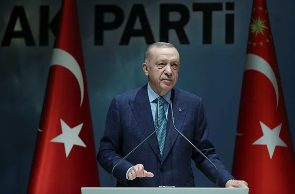 son-dakika-baskan-erdogandan-kilicdarogluna-siginmaci-tepkisi-bunlarin-gozu-var-gormez-kulagi-var-duymaz-1652271030827.jpg