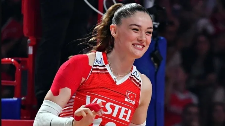ZEHRA GÜNEŞ VE BERKE ÖZER SEVGİLİ Mİ, aşk mı yaşıyor? Milli voleybolcu Zehra Güneş ile Berke Özer aşkı gündemi salladı!