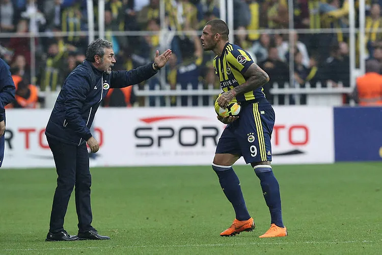 son-dakika-aykut-kocamandan-bomba-itiraflar-fenerbahce-ve-istifa-sozleri-1650806523935.jpg