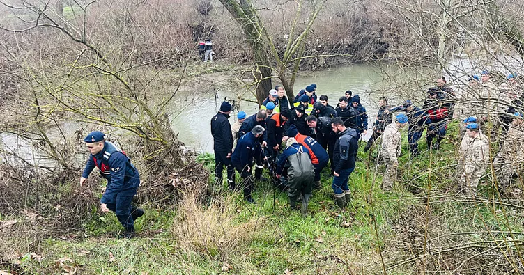 Çanakkale’de çaya uçan otomobildeki kişinin cansız bedenine ulaşıldı