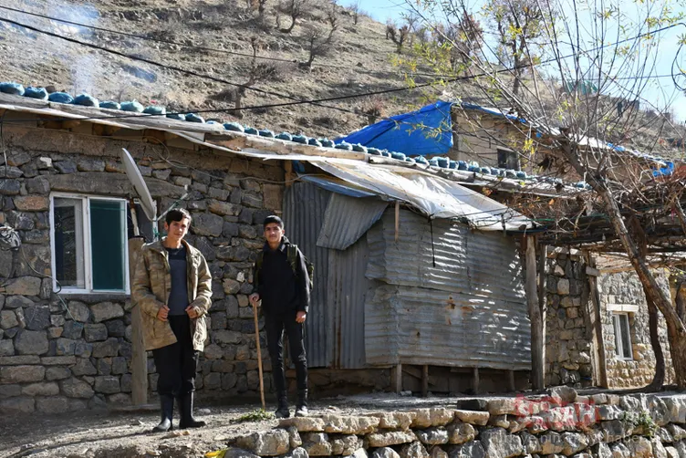 sirnakli cobanlarin anitkabir nobet degisimi taklidi begeni topladi son dakika haberler sirnakli cobanlarin anitkabir nobet degisimi taklidi begeni topladi son dakika haberler