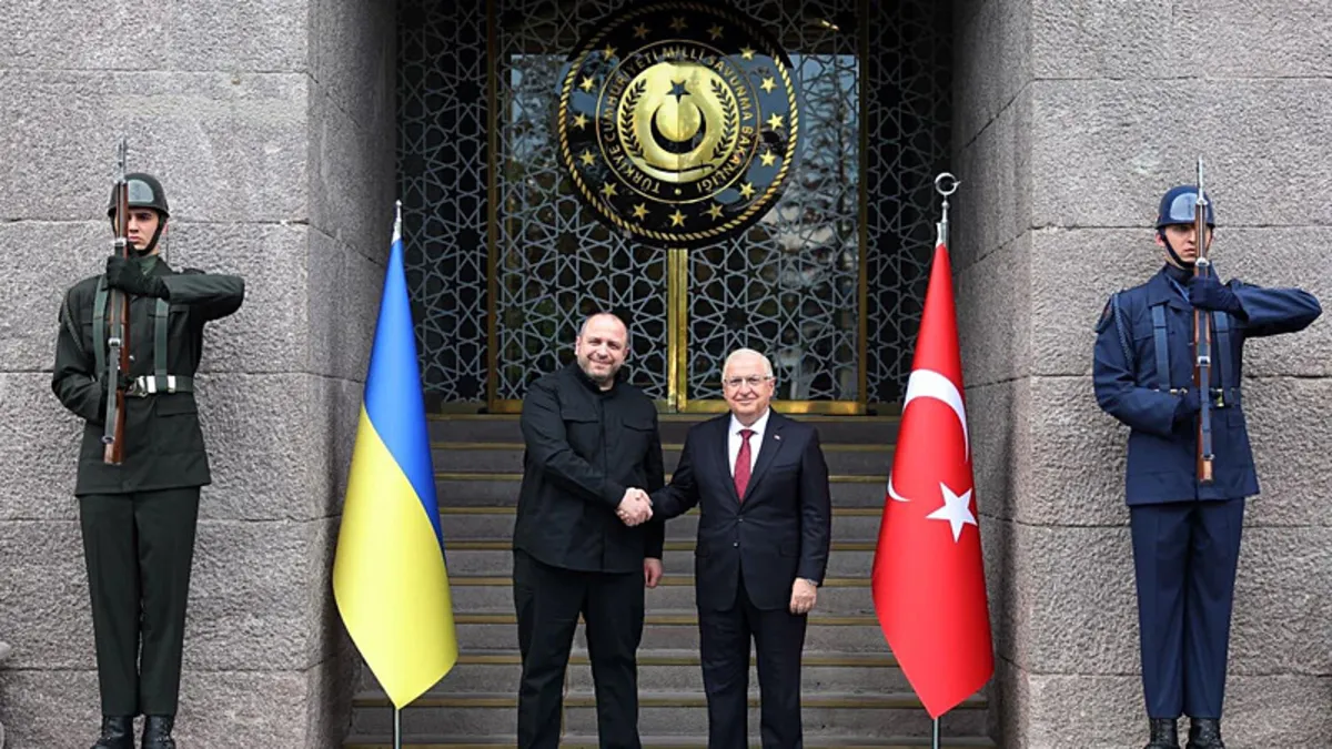 Bakan Güler, Ukrayna Savunma Konseyi Sekreteri Umerov ile görüştü Bakan Güler, Ukrayna Savunma Konseyi Sekreteri Umerov ile görüştü