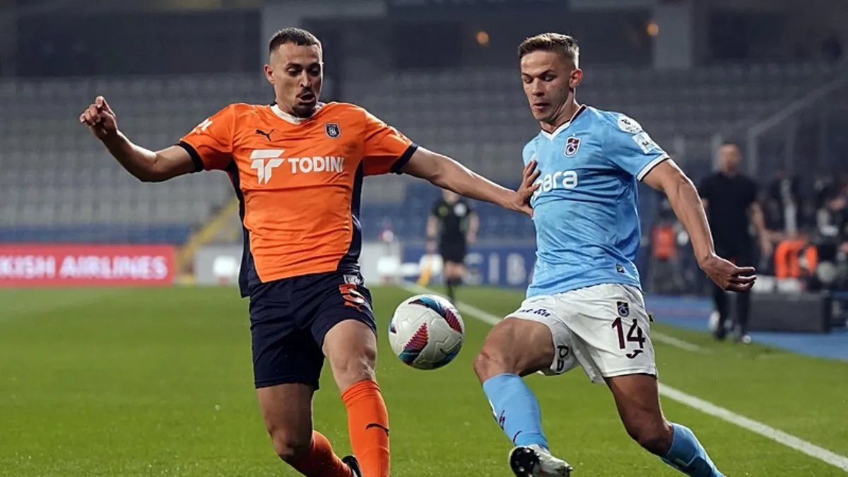 Fatih Tekke ilk maç...                    </div>
                    <div class=