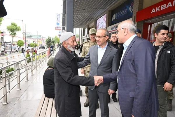 malatyada-deprem-sonrasi-ilk-durum-toplantisi-yapildi-1779298408998.jpg