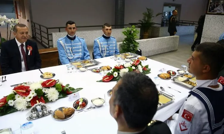 Cumhurbaşkanlığı Muhafız Alayı iftar programı