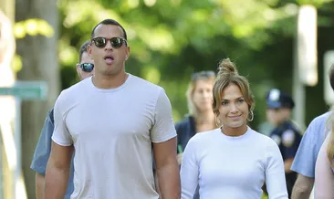 Jennifer Lopez aşk sarhoşu