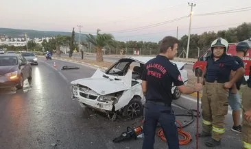 Balıkesir Erdek’te feci kaza: Bu araçtan sağ çıktılar!
