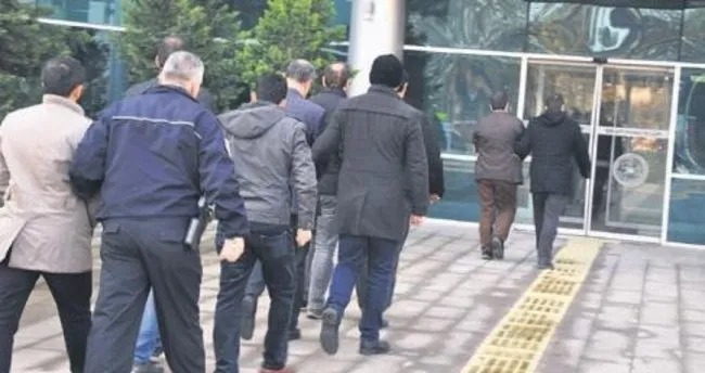 Bursa’da 16 kişiye ByLock’tan gözaltı