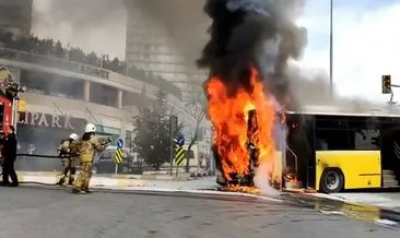 İstanbul Bağcılar’da seyir halindeki İETT otobüsü alev alev yandı