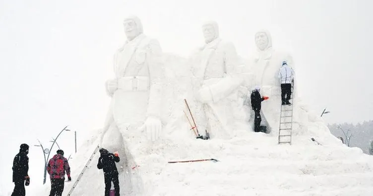 Sarıkamış şehitlerinin kardan heykelleri tamamlandı
