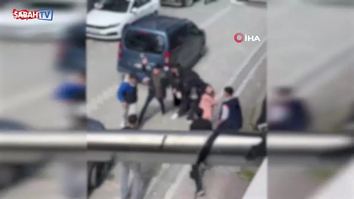 Esenyurt’ta iseli gençler birbirine girdi! O anlar kamerada | Video videosunu izle Esenyurt’ta iseli gençler birbirine girdi! O anlar kamerada | Video videosunu izle