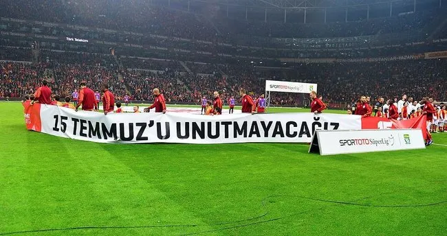 Galatasaray-Beşiktaş derbisinde anlamlı pankart