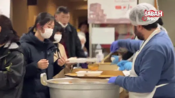 Türk sivil toplum kuruluşlarından Japonya'daki depremzedelere sıcak yemek dağıtımı | Video