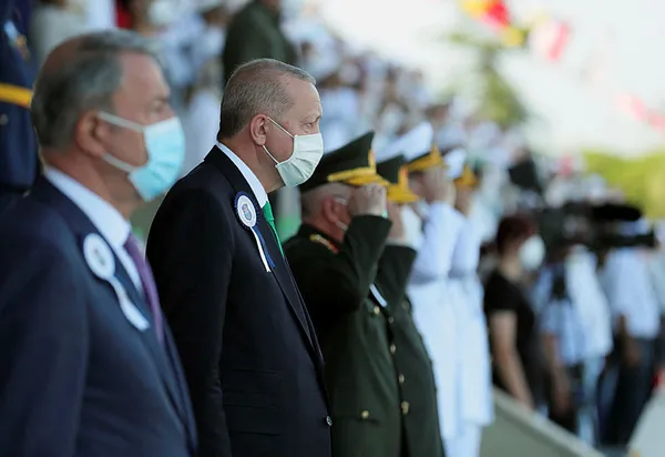baskan-erdogan-kotu-komsular-bizi-ev-sahibi-yapti-diyerek-abd-ile-olan-iha-pazarligini-anlatti-1630428602422.jpg Başkan Erdoğan, 'Kötü komşular bizi ev sahibi yaptı' diyerek ABD ile olan İHA pazarlığını anlattı