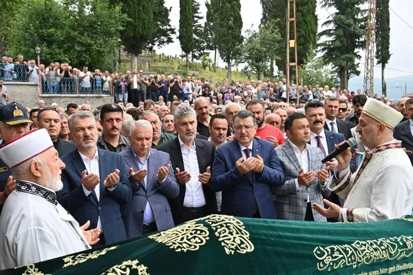 trabzondaki-selde-hayatini-kaybeden-aydin-son-yolculuguna-ugurlandi-1749469612166.jpg