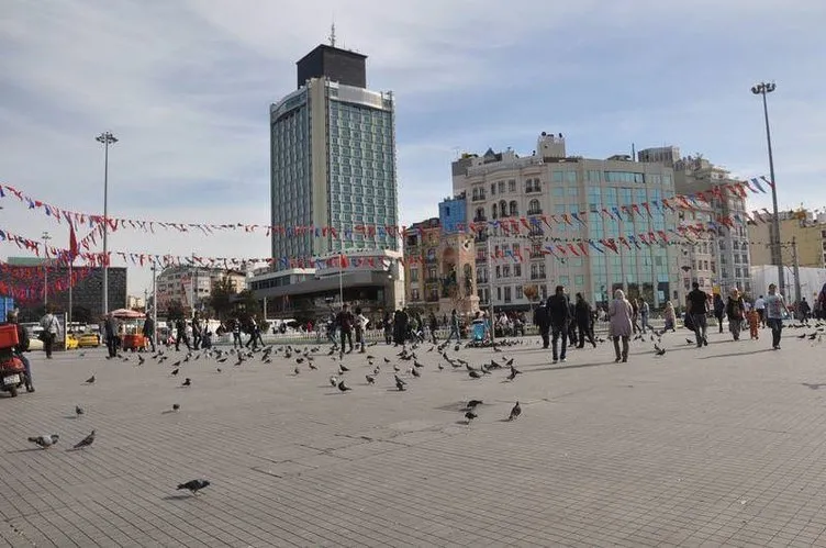Taksim’e ilk kazma vuruldu