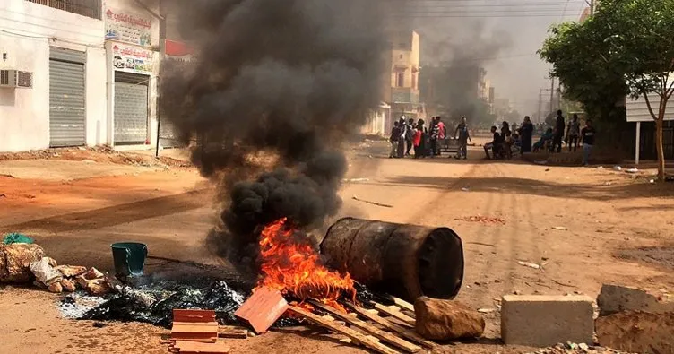 Sudan’da ordu darbe karşıtı göstericilere müdahale etti: 35 ölü