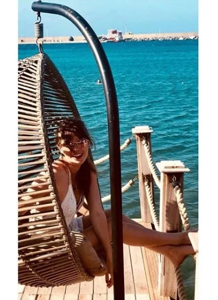 Sosyal medya ünlü isimlerin tatil fotoğraflarıyla doldu taştı!