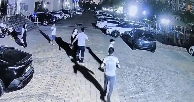 Lüks sitede çocuk kavgasında baba dehşet saçtı! Oğlu ile kavga eden çocuklar ve annelerine ateş açtı