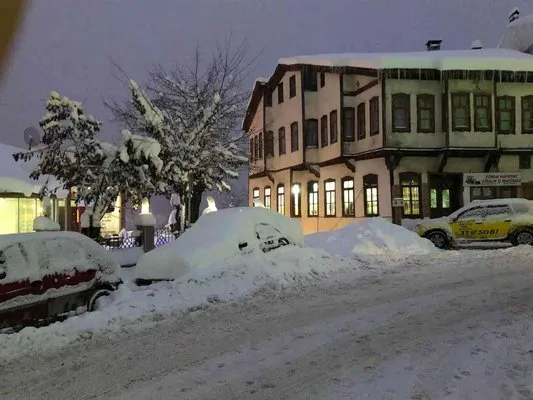 Kar yağışı Küre’de kartpostallık görüntüler oluşturdu