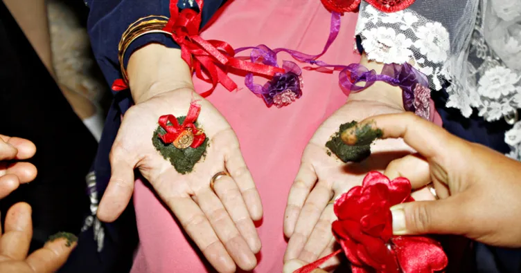 Rüyada ele kına yakmak ne anlama gelir? Rüyada başkasının ve kendi