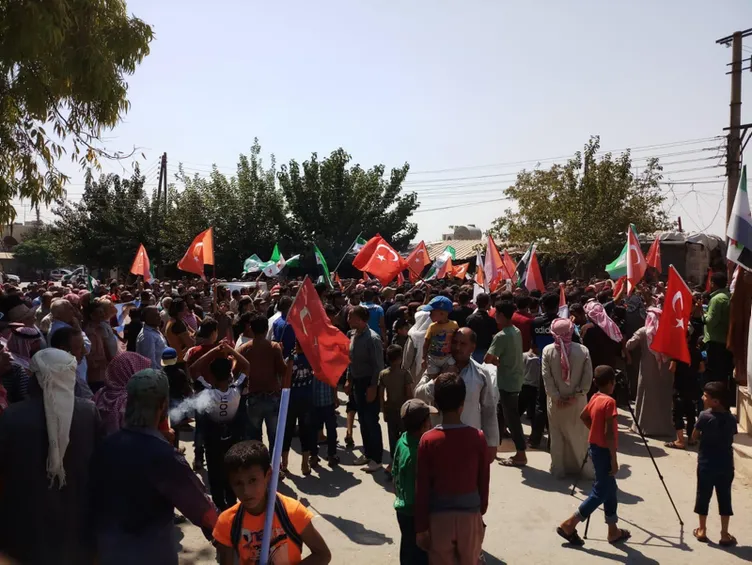 Suriye'de Türkiye'ye teşekkür yürüyüşü