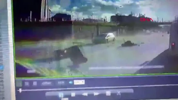 Denizli'de motosikletli kuryenin öldüğü kaza kamerada