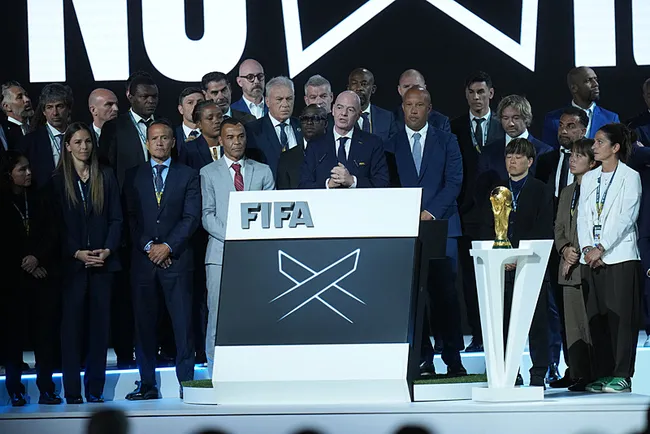 fifa-baskani-infantino-iran-2026-fifa-dunya-kupasina-katilacak-1777623007226.jpg