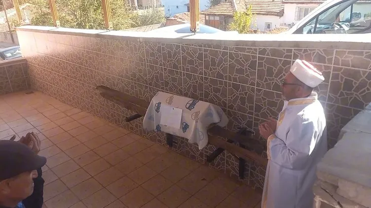 7 aylık minik Yusuf’a acı veda: Tabutuna örtülen battaniye yürekleri yaktı!